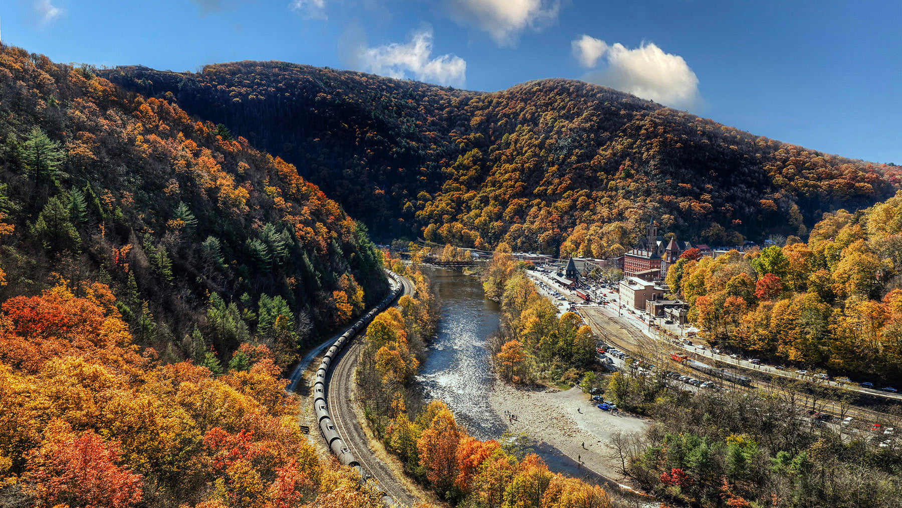 Fall leaves in Jim Thorpe